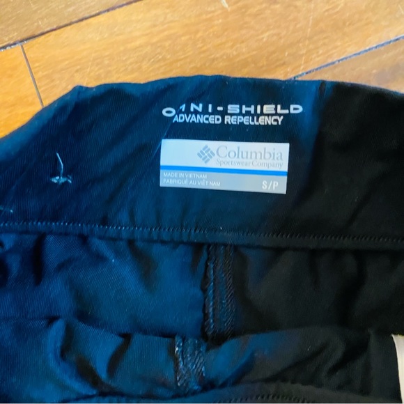 COLUMBIA Black Omni-Shield Advanced Repellency Chill River Skort Skirt - Picture 4 of 9